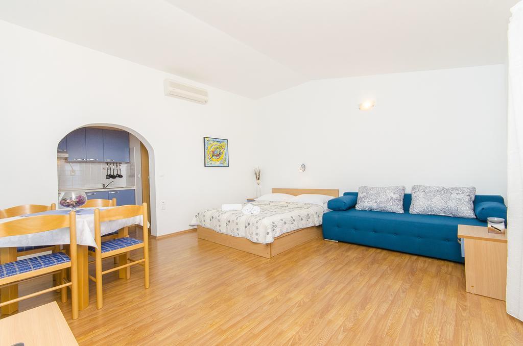 Apartments Kunac Podgora Bilik gambar