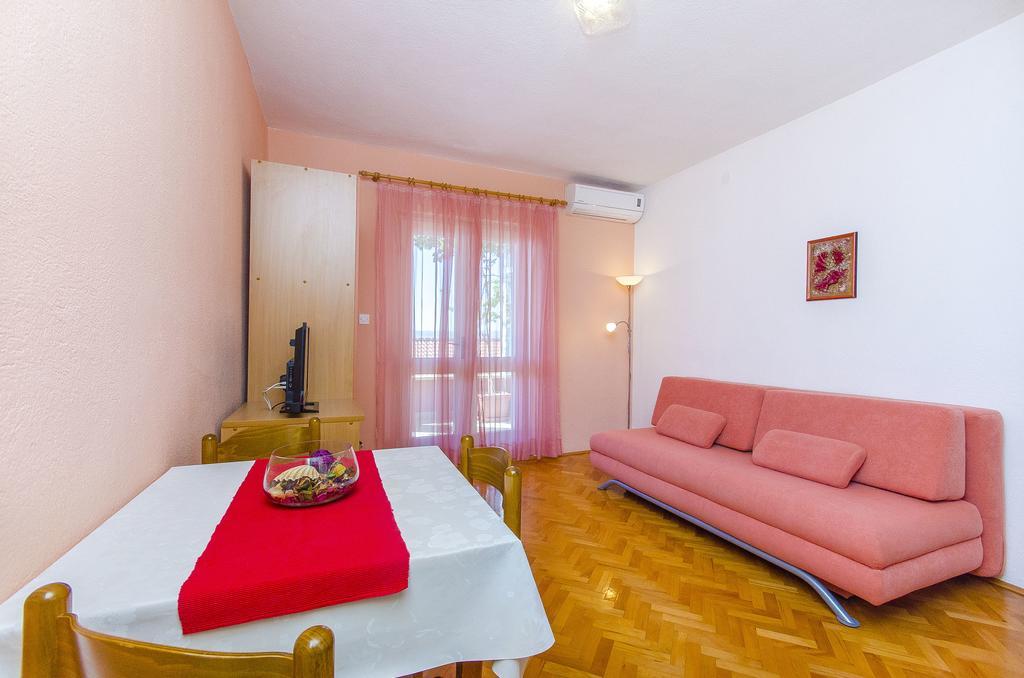 Apartments Kunac Podgora Bilik gambar
