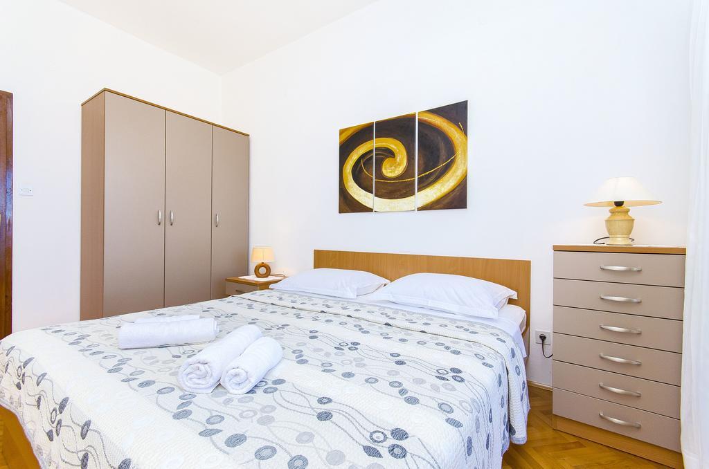 Apartments Kunac Podgora Bilik gambar