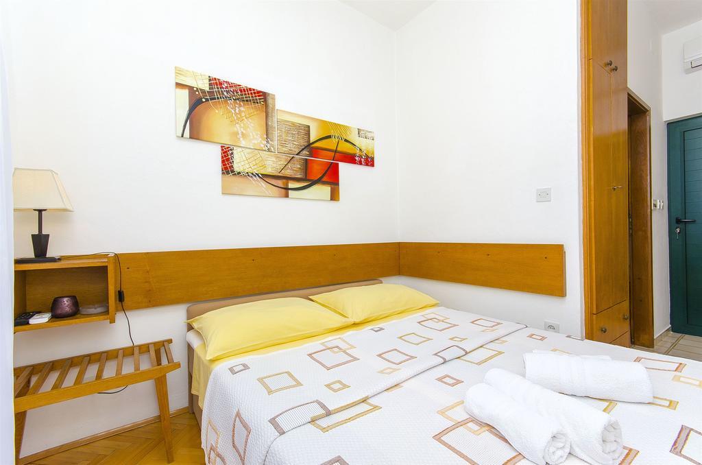 Apartments Kunac Podgora Luaran gambar