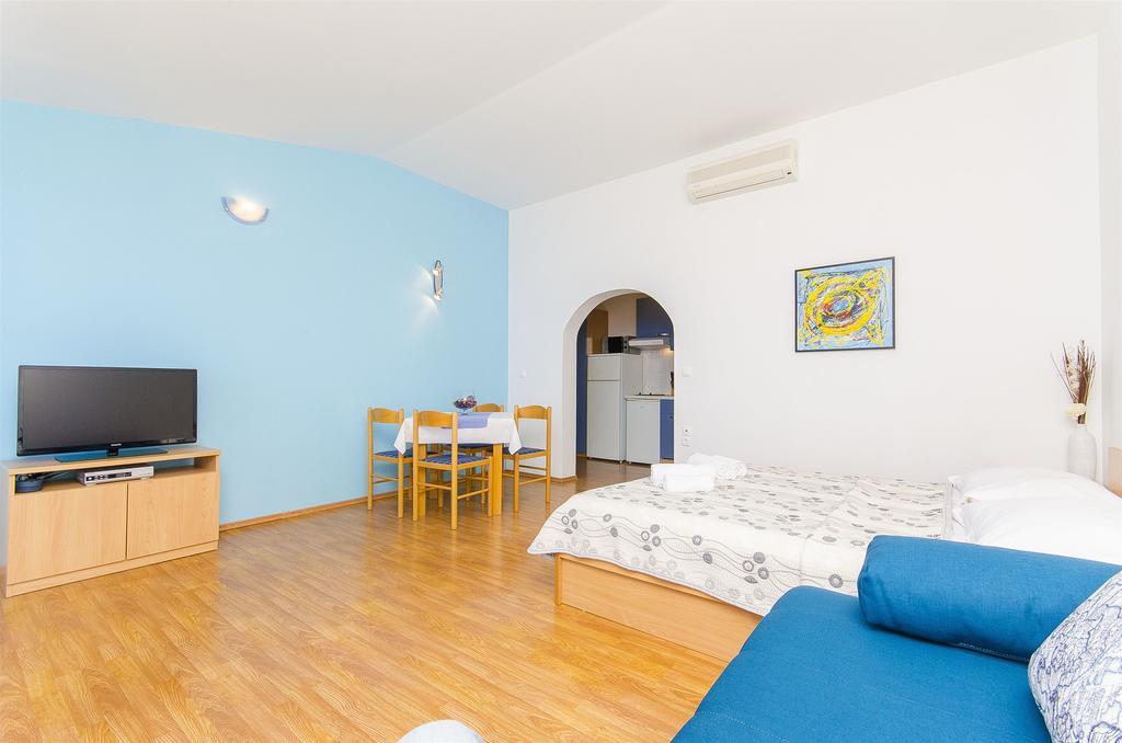 Apartments Kunac Podgora Luaran gambar
